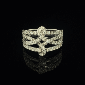 Classic style: diamond ring