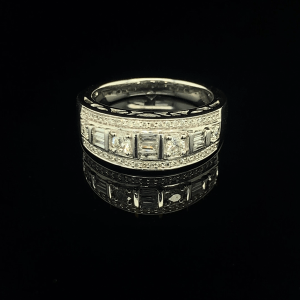 Elegant baguette and round diamond band