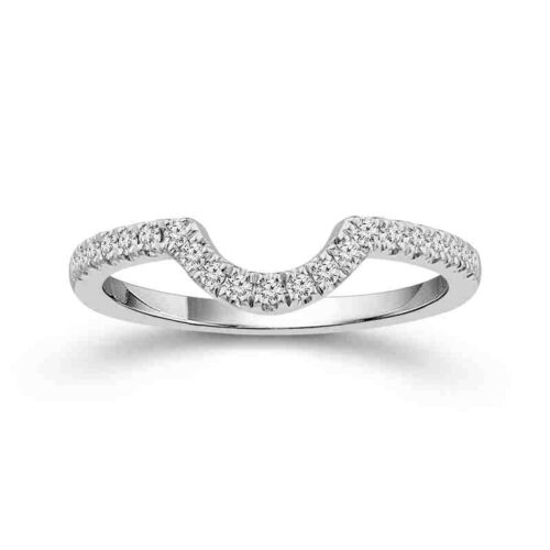 Sparkling diamonds encircle platinum ring